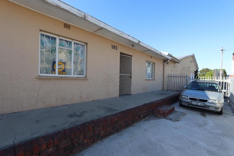 To Let 2 Bedroom Property for Rent in Belgravia Western Cape